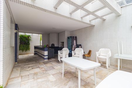 Apartamento à venda com 131m², 3 quartos e 3 vagas Apartamento à venda com 131m², 3 quartos e 3 vagasChurrasqueira