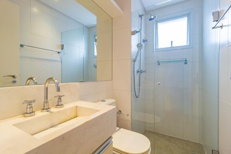 Apartamento à venda com 131m², 3 quartos e 3 vagas Apartamento à venda com 131m², 3 quartos e 3 vagasBanheiro - Suíte 2