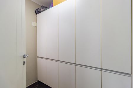 Apartamento à venda com 131m², 3 quartos e 3 vagas Apartamento à venda com 131m², 3 quartos e 3 vagasQuarto - Área de Serviço