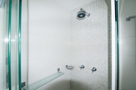 Apartamento para alugar com 95m², 2 quartos e 2 vagas Apartamento para alugar com 95m², 2 quartos e 2 vagasBanheiro da Suíte 2