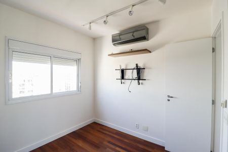 Suíte 2 de apartamento para alugar com 2 quartos, 95m² em Santa Teresinha, São Paulo