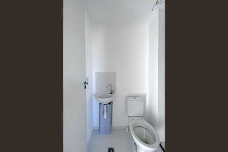 Apartamento para alugar com 39m², 2 quartos e sem vaga Apartamento para alugar com 39m², 2 quartos e sem vagaBanheiro