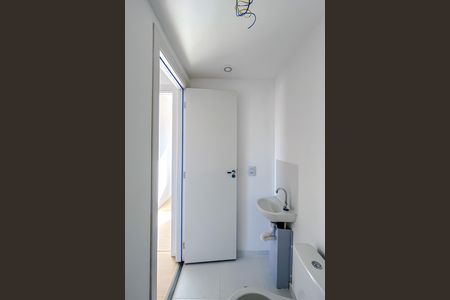 Apartamento para alugar com 39m², 2 quartos e sem vaga Apartamento para alugar com 39m², 2 quartos e sem vagaBanheiro
