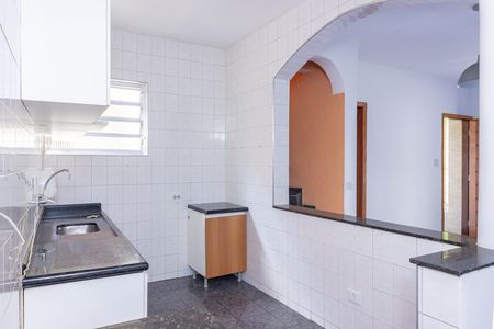 Cozinha de casa para alugar com 2 quartos, 100m² em Vila Penteado, São Paulo