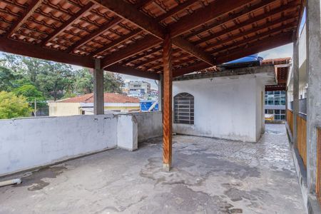 Casa para alugar com 100m², 2 quartos e sem vaga Casa para alugar com 100m², 2 quartos e sem vagaQuintal