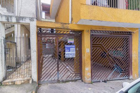 Fachada de casa para alugar com 2 quartos, 100m² em Vila Penteado, São Paulo