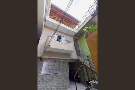 Casa para alugar com 100m², 2 quartos e sem vaga Casa para alugar com 100m², 2 quartos e sem vagaFachada Casa