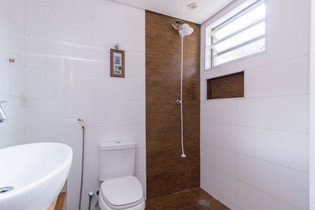 Casa para alugar com 100m², 2 quartos e sem vaga Casa para alugar com 100m², 2 quartos e sem vagaBanheiro Quarto 1