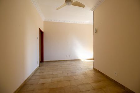 Sala de apartamento à venda com 2 quartos, 80m² em Ramos, Rio de Janeiro