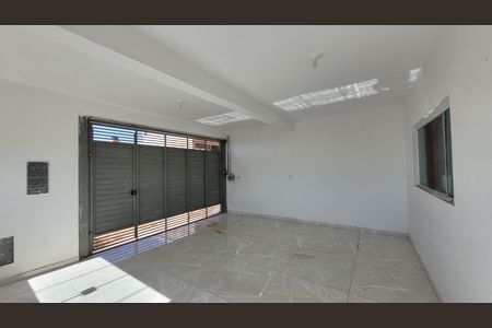 Casa para alugar com 3 quartos, 135m² em Jardim Ipê, Itaquaquecetuba