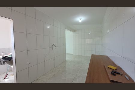 Cozinha de casa para alugar com 3 quartos, 135m² em Jardim Ipê, Itaquaquecetuba