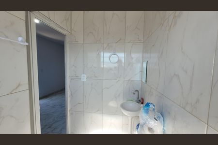 Banheiro Suite de casa para alugar com 3 quartos, 135m² em Jardim Ipê, Itaquaquecetuba
