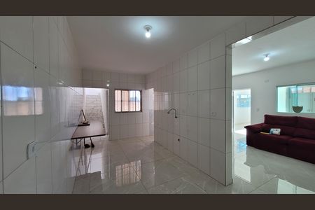 Cozinha de casa para alugar com 3 quartos, 135m² em Jardim Ipê, Itaquaquecetuba