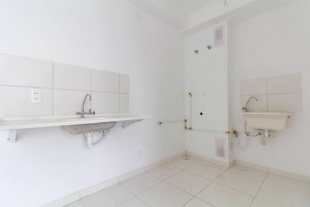 Apartamento à venda com 36m², 2 quartos e 1 vaga Apartamento à venda com 36m², 2 quartos e 1 vagaCozinha e Área de Serviço