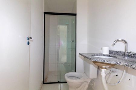 Banheiro de apartamento para alugar com 2 quartos, 36m² em Vila Esperança, São Paulo
