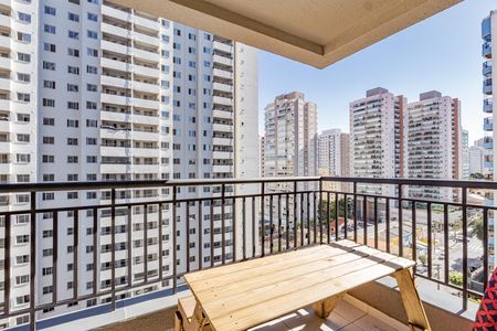 Studio à venda com 33m², 1 quarto e 1 vaga Studio à venda com 33m², 1 quarto e 1 vagaVaranda