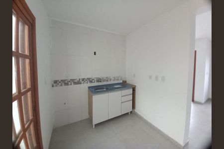 Casa para alugar com 90m², 2 quartos e 1 vaga Casa para alugar com 90m², 2 quartos e 1 vagaCozinha