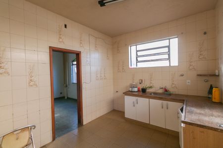 Cozinha de casa à venda com 3 quartos, 138m² em Sagrada Família, Belo Horizonte