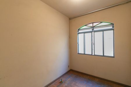Quarto 2 de casa à venda com 3 quartos, 138m² em Sagrada Família, Belo Horizonte