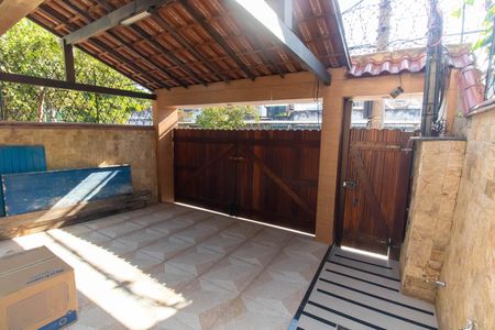 Garagem de casa para alugar com 4 quartos, 310m² em São Domingos, Niterói