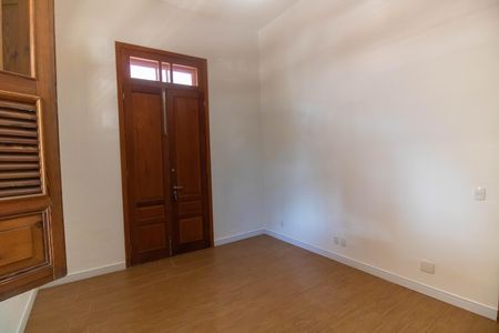Casa para alugar com 310m², 4 quartos e 2 vagas Casa para alugar com 310m², 4 quartos e 2 vagasSala