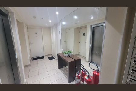 Apartamento à venda com 50m², 2 quartos e 1 vaga Apartamento à venda com 50m², 2 quartos e 1 vagaHall de entrada