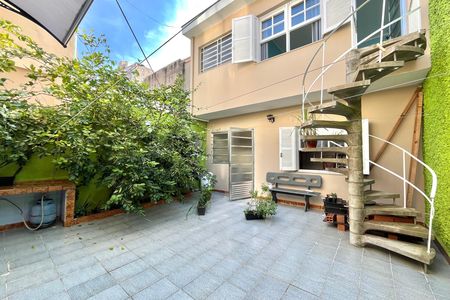 Quintal de casa para alugar com 3 quartos, 300m² em Vila da Saúde, São Paulo