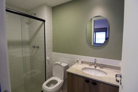 Banheiro do Quarto 1 de apartamento para alugar com 1 quarto, 28m² em Butantã, São Paulo