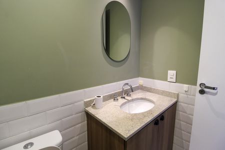 Banheiro do Quarto 1 de apartamento para alugar com 1 quarto, 28m² em Butantã, São Paulo