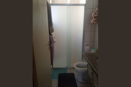 Banheiro  de apartamento à venda com 2 quartos, 55m² em Continental, Osasco