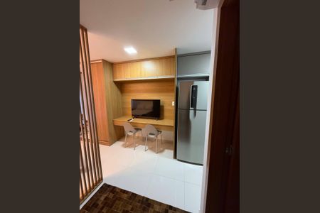 Sala/Cozinha de kitnet/studio para alugar com 1 quarto, 29m² em Itapuã, Salvador