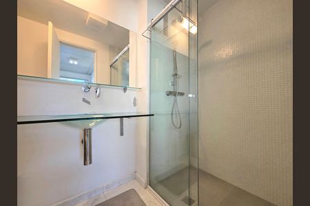 Apartamento à venda com 75m², 1 quarto e 1 vaga Apartamento à venda com 75m², 1 quarto e 1 vagaBanheiro