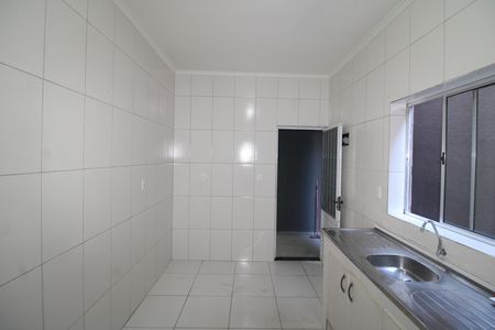 Cozinha de apartamento para alugar com 1 quarto, 36m² em Sítio do Morro, São Paulo