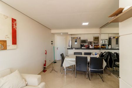 Sala de apartamento para alugar com 3 quartos, 69m² em Vila Gustavo, São Paulo