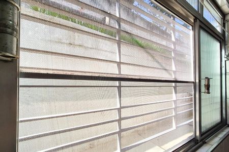 Apartamento à venda com 69m², 2 quartos e 1 vaga Apartamento à venda com 69m², 2 quartos e 1 vagaÁrea de Serviço - vista