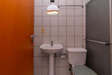 Apartamento à venda com 82m², 3 quartos e sem vaga Apartamento à venda com 82m², 3 quartos e sem vagaBanheiro de serviço