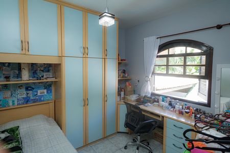 Casa à venda com 180m², 3 quartos e 2 vagas Casa à venda com 180m², 3 quartos e 2 vagasQuarto 3