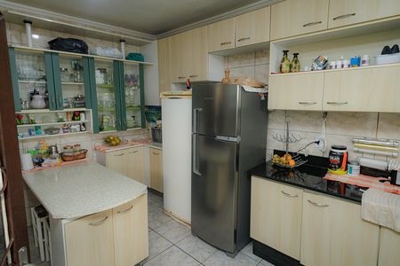 Casa à venda com 180m², 3 quartos e 2 vagas Casa à venda com 180m², 3 quartos e 2 vagasCozinha