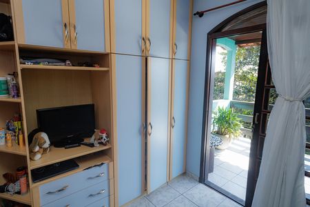 Casa à venda com 180m², 3 quartos e 2 vagas Casa à venda com 180m², 3 quartos e 2 vagasQuarto 2