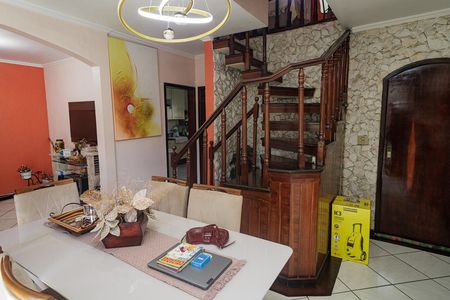 Casa à venda com 180m², 3 quartos e 2 vagas Casa à venda com 180m², 3 quartos e 2 vagasSalaSala de Jantar