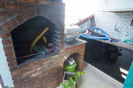 Casa à venda com 180m², 3 quartos e 2 vagas Casa à venda com 180m², 3 quartos e 2 vagasÁrea gourmet