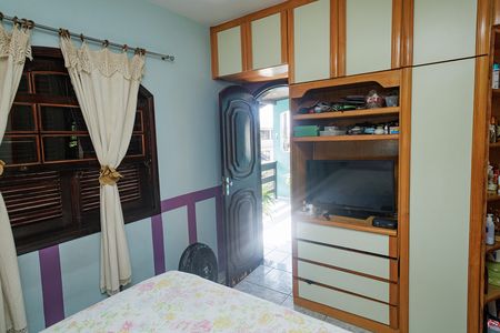 Casa à venda com 180m², 3 quartos e 2 vagas Casa à venda com 180m², 3 quartos e 2 vagasQuarto 1
