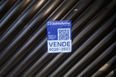 Casa à venda com 180m², 3 quartos e 2 vagas Casa à venda com 180m², 3 quartos e 2 vagasPlaca instalada no dia 07/07/2026 código IWCK - 111