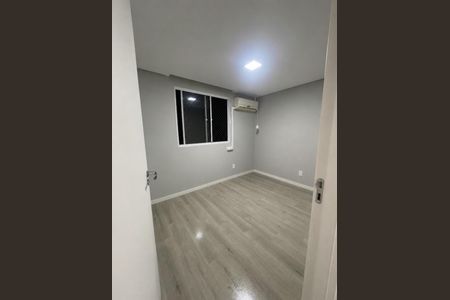 Quarto de apartamento para alugar com 2 quartos, 41m² em Parque da Matriz, Gravataí