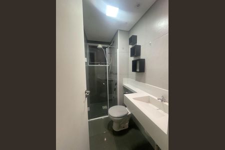 Banheiro de apartamento para alugar com 2 quartos, 41m² em Parque da Matriz, Gravataí