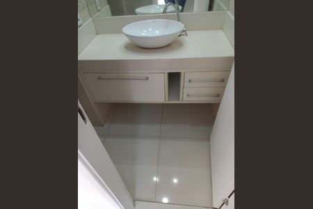 Banheiro de apartamento à venda com 3 quartos, 105m² em Cachambi, Rio de Janeiro