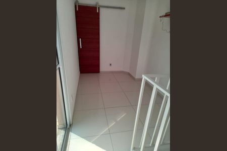 Apartamento à venda com 105m², 3 quartos e 2 vagas Apartamento à venda com 105m², 3 quartos e 2 vagasCorredor