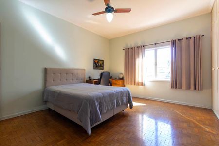 Quarto 1 de casa à venda com 3 quartos, 220m² em Parque São Jorge, São Paulo