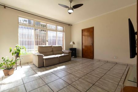 Casa à venda com 3 quartos, 220m² em Parque São Jorge, São Paulo
