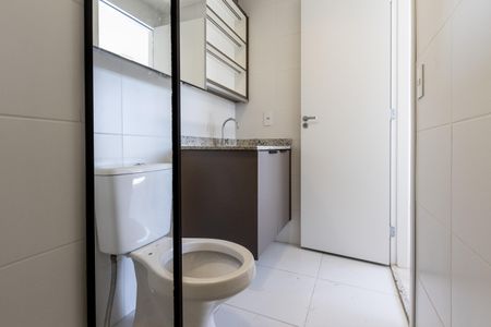 Banheiro de apartamento para alugar com 1 quarto, 25m² em Pompeia, São Paulo